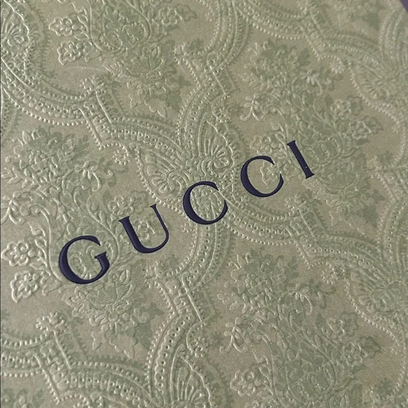 Men’s Gucci slides- original price $510 authentic with box